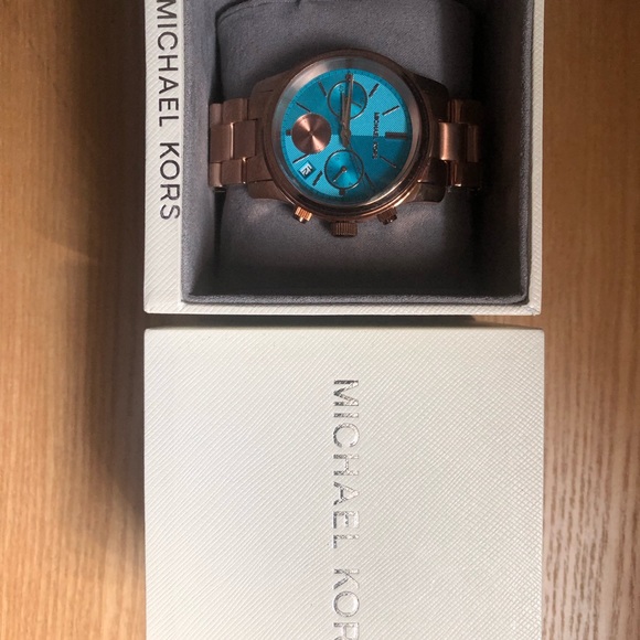 MK Runway Round Rose Gold-tone Watch MK6164 - Picture 2 of 8